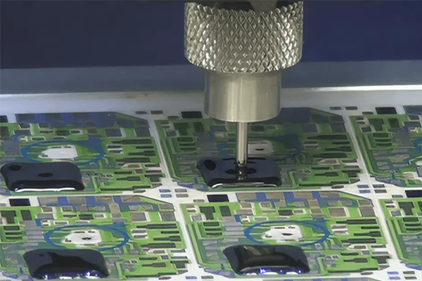 PCB視覺(jué)對(duì)位熱熔機(jī)應(yīng)用